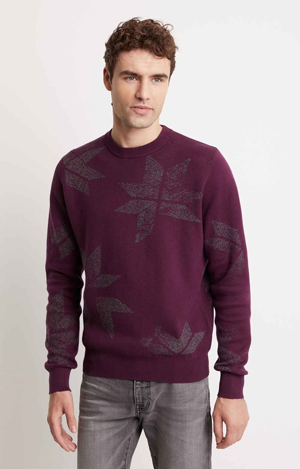 Bawełniany sweter we wzory