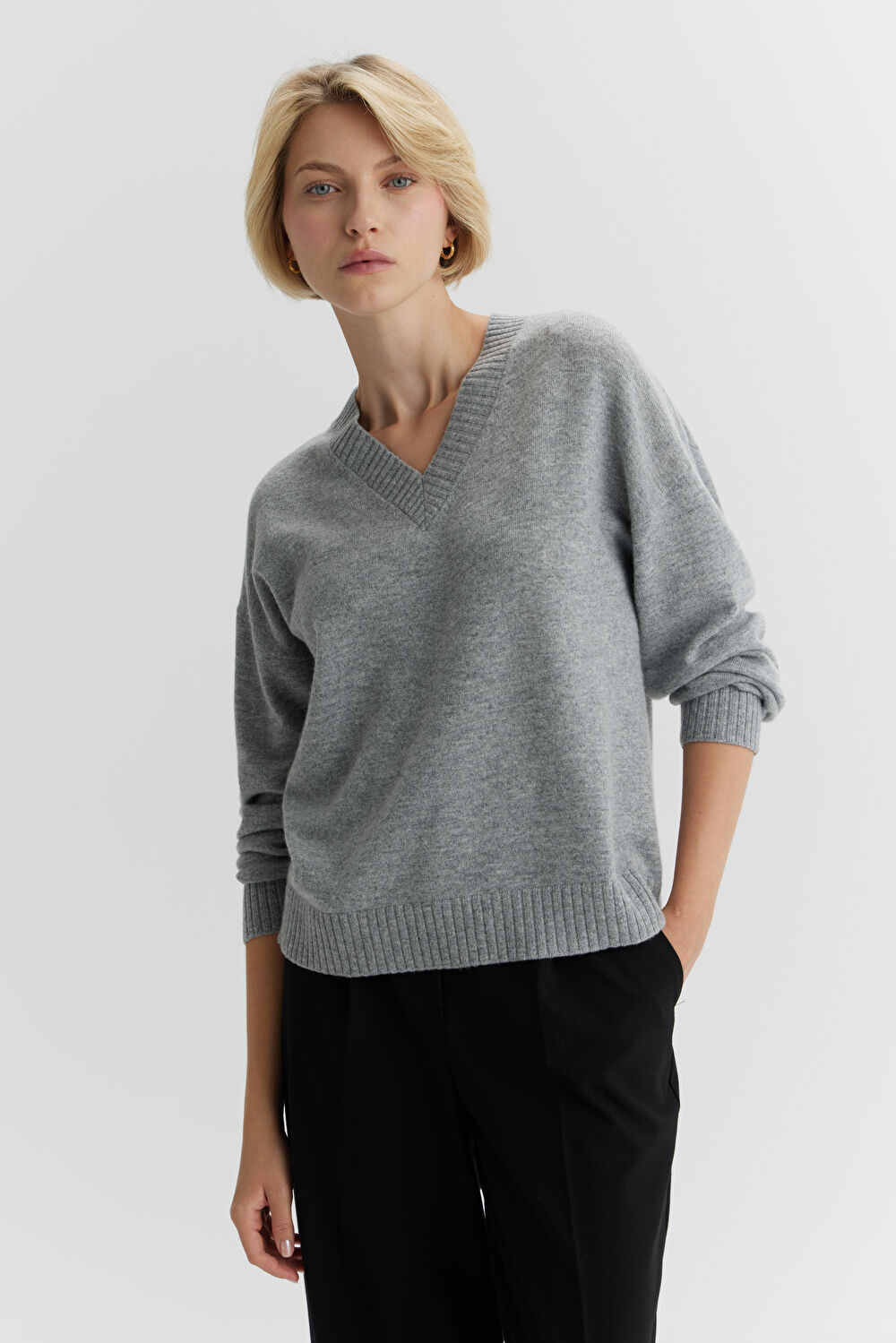 Sweter v-neck