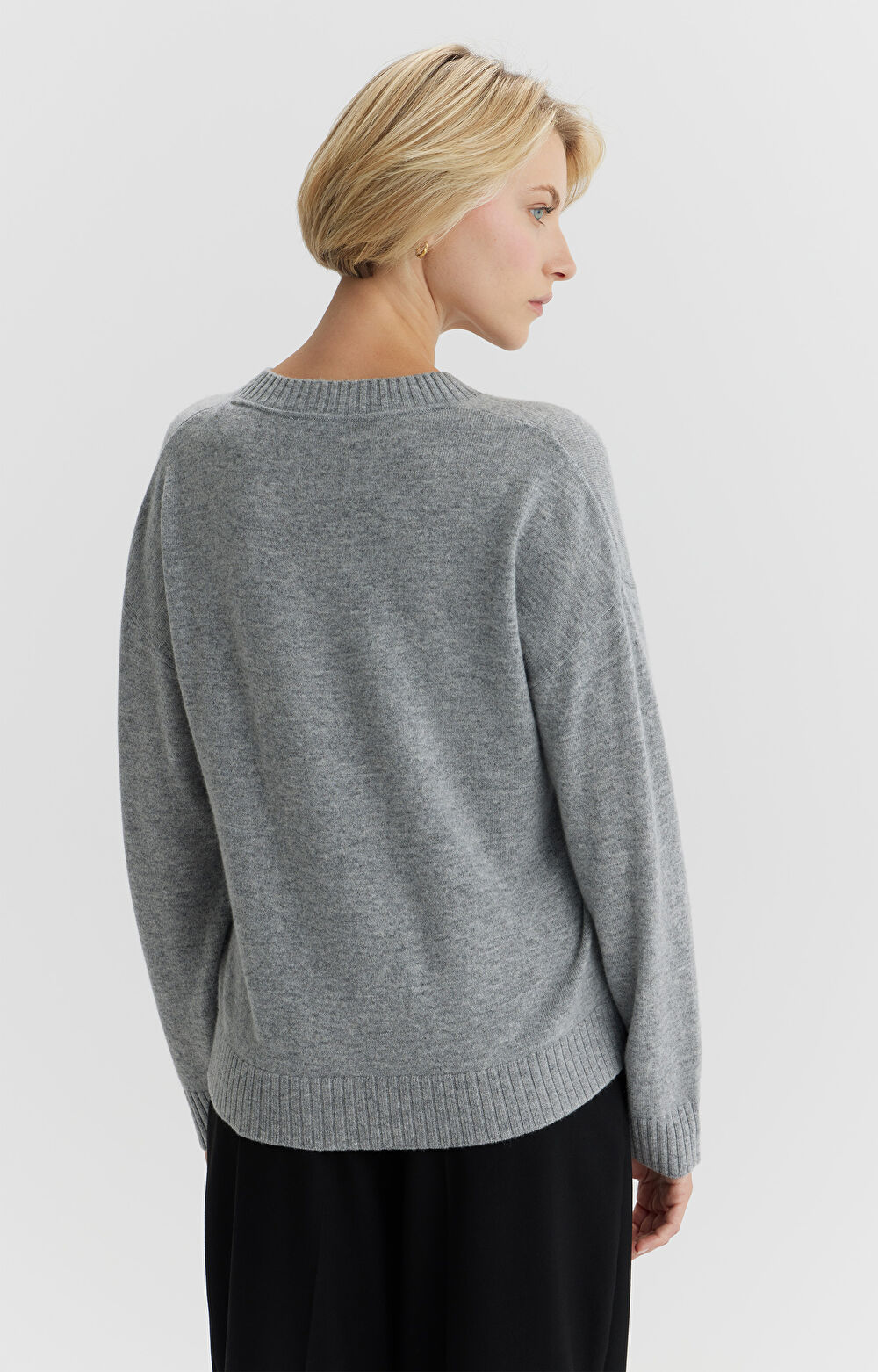 Sweter v-neck