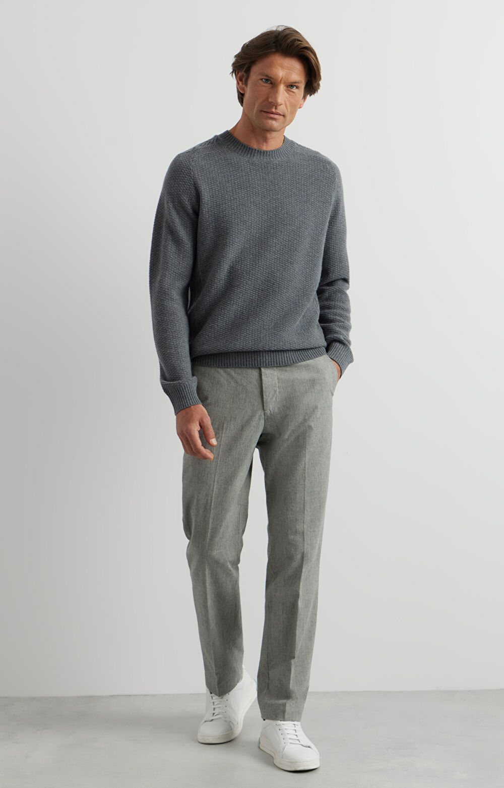 Sweter round neck w mikrowzór - 3