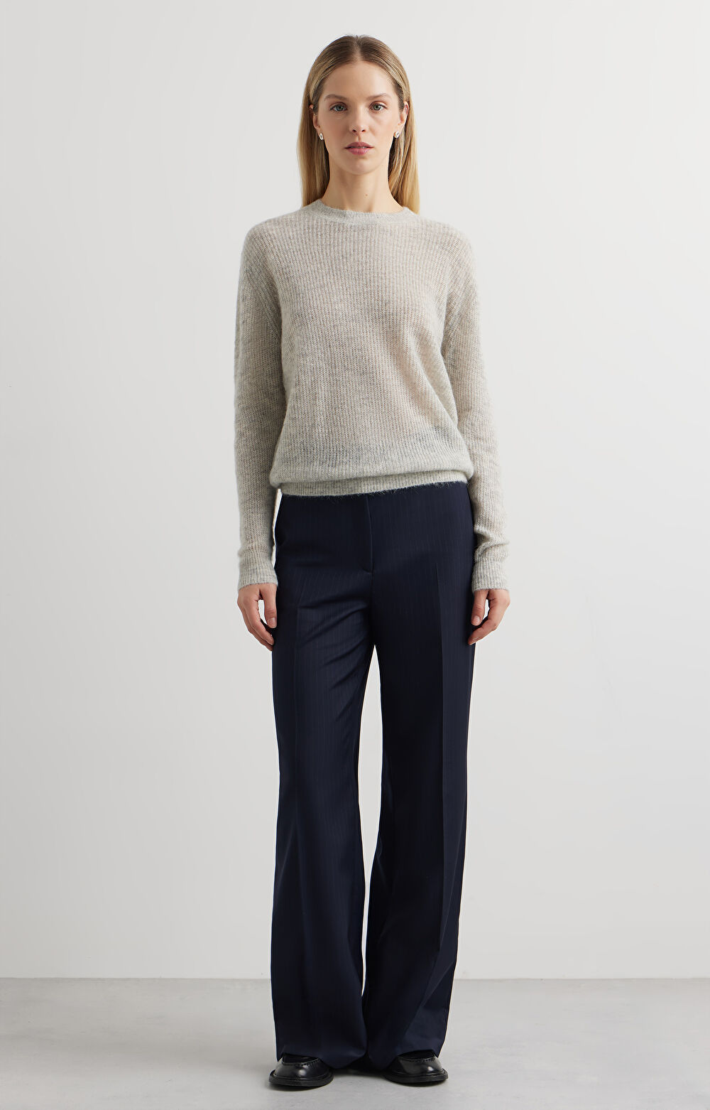 Sweter z lekkiej dzianiny - 3