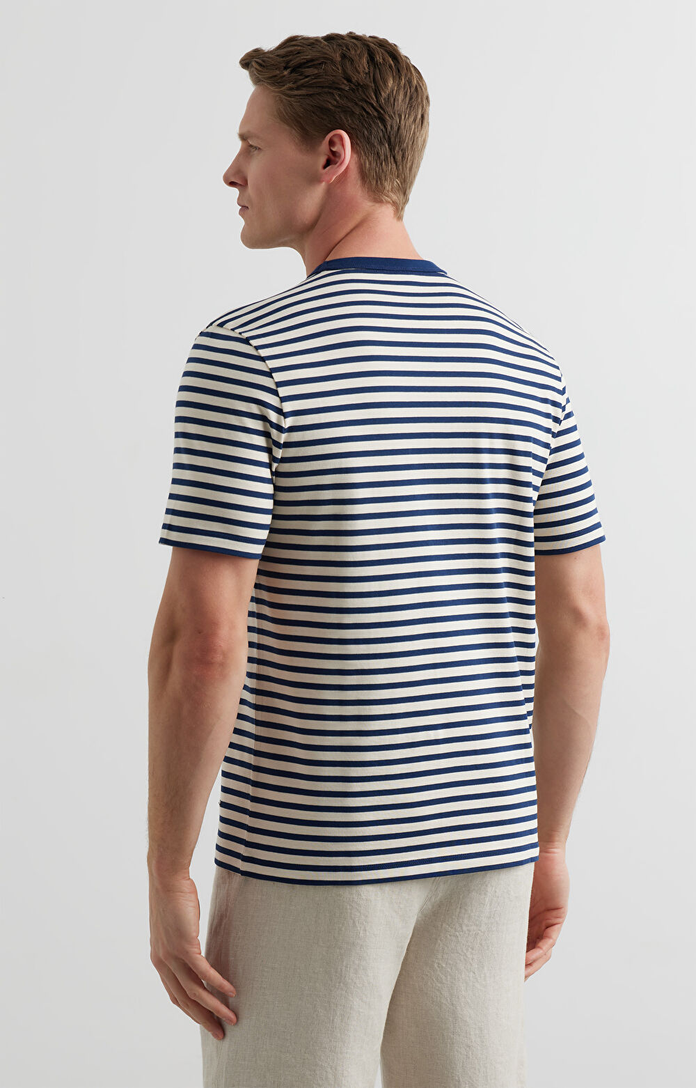 T-shirt regular w paski - 3