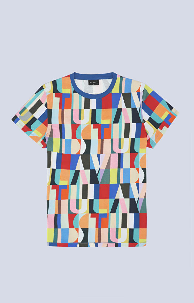 T-shirt z kolorowym nadrukiem