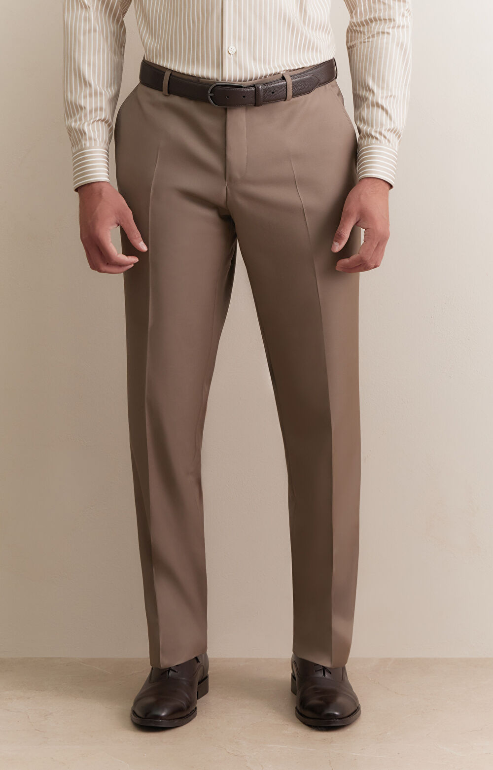 Beżowy garnitur super slim - 6