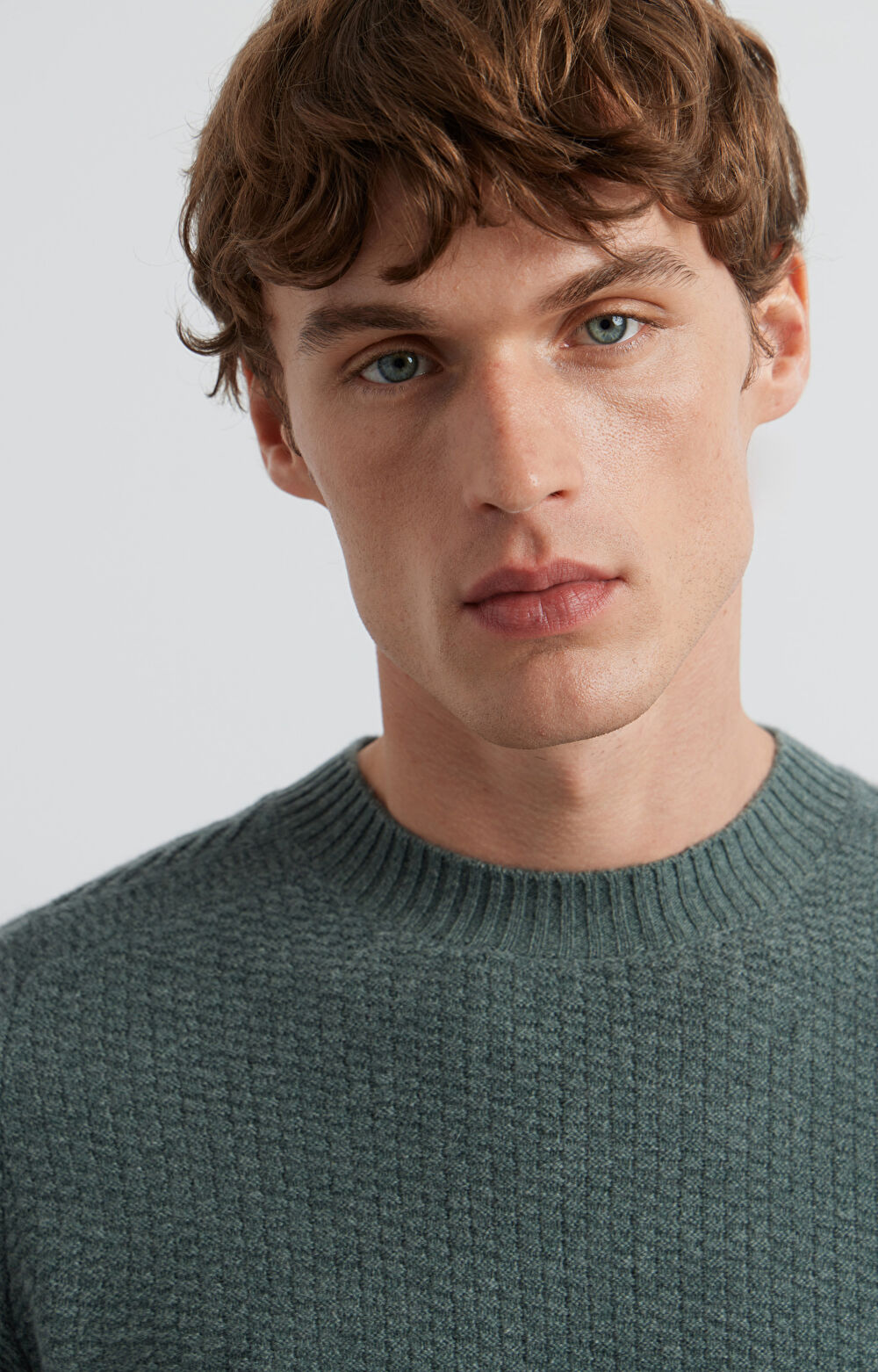 Sweter round neck w mikrowzór - 5