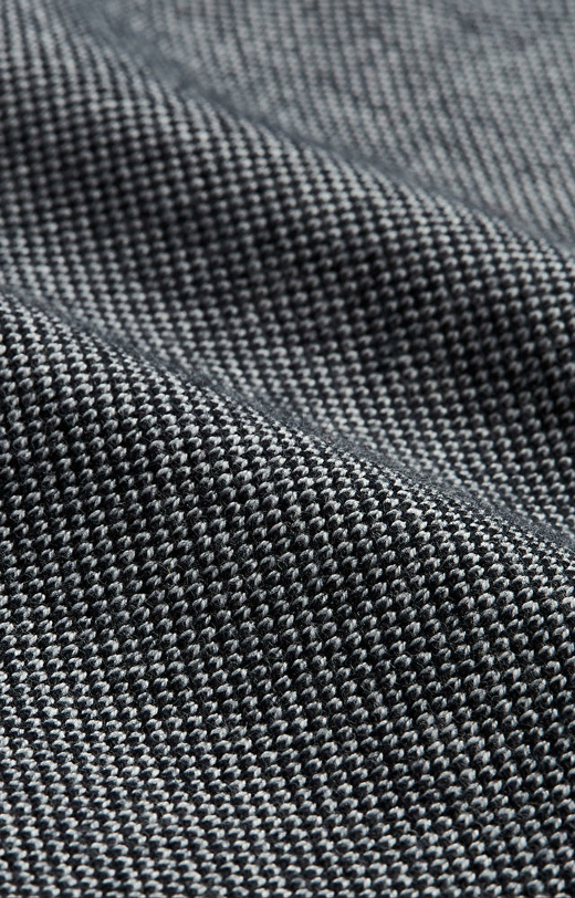 Lekki sweter typu round-neck z delikatną strukturą