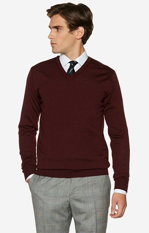 Lekki, wełniany sweter v-neck