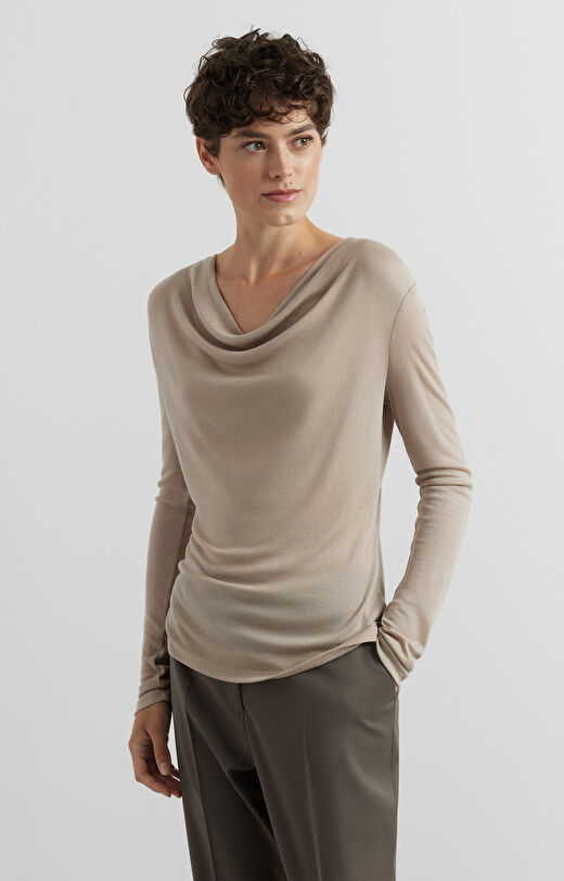 Bluzka z drapowanym dekoltem