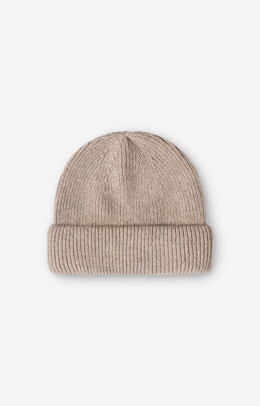 Czapka typu beanie
