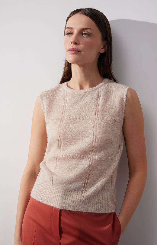 Bezrękawnik swetrowy