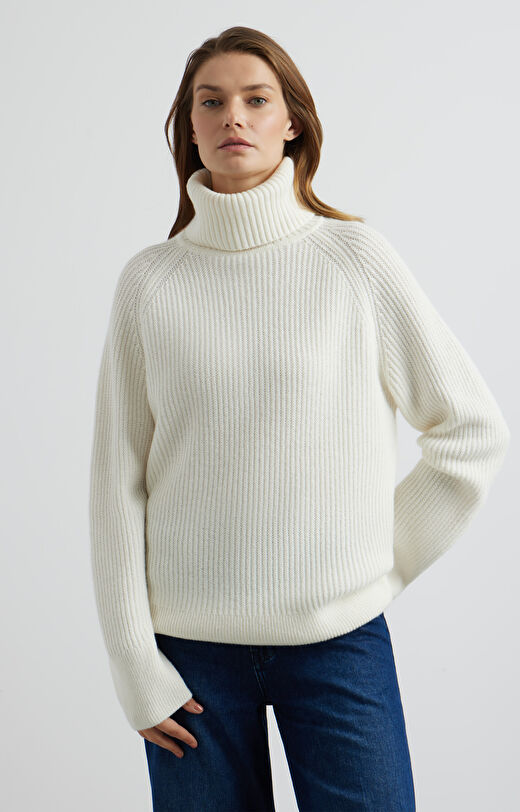 Golf o luźnym kroju