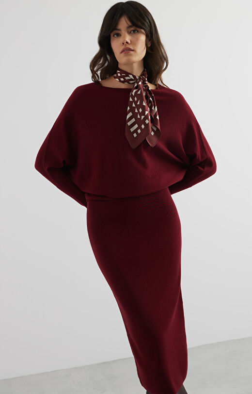 Dzianinowa sukienka midi