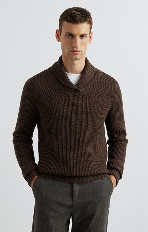 Sweter z kołnierzem szalowym