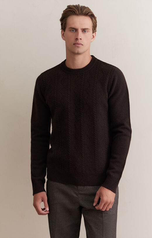 Brązowy sweter z wełny merino
