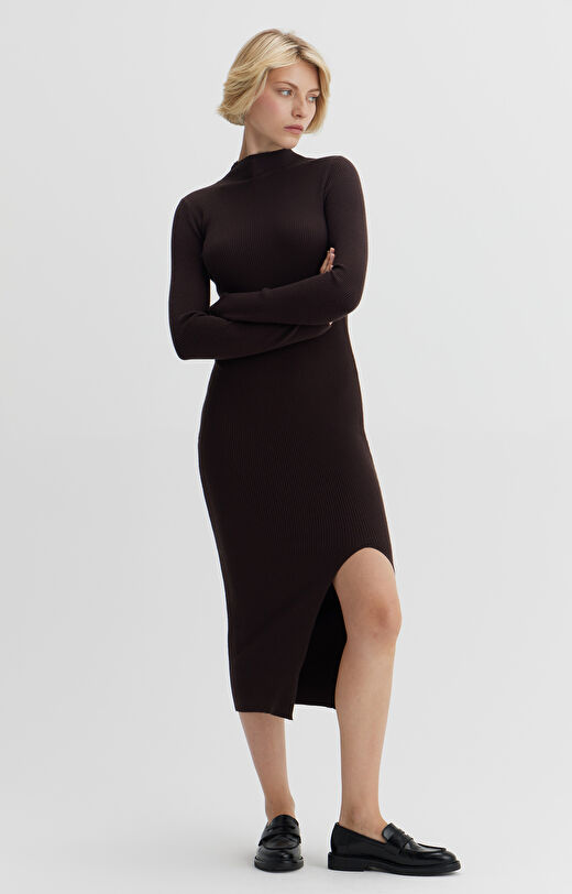 Dopasowana sukienka