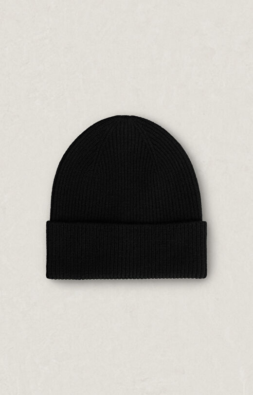 Wełniana czapka typu beanie