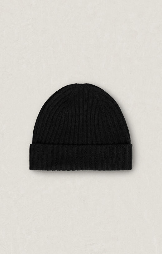 Wełniana czapka typu beanie