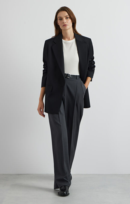 Oversizowa marynarka z gumką wewnątrz rękawów