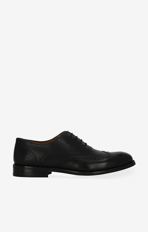 Skórzane buty typu Oxfordy z perforacjami