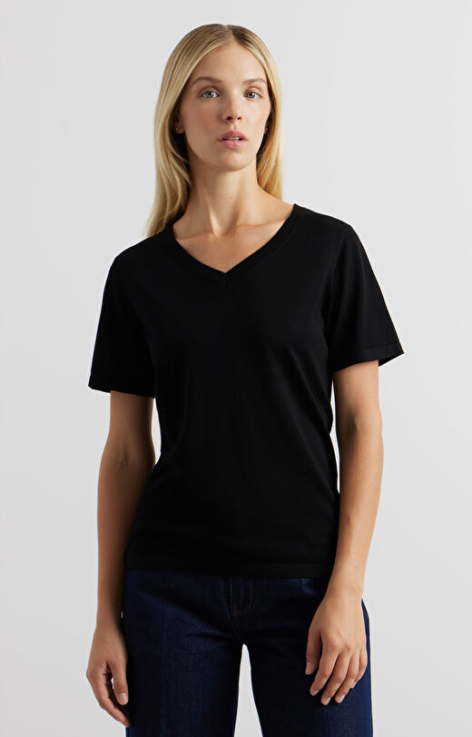 Swetrowy t-shirt v-neck