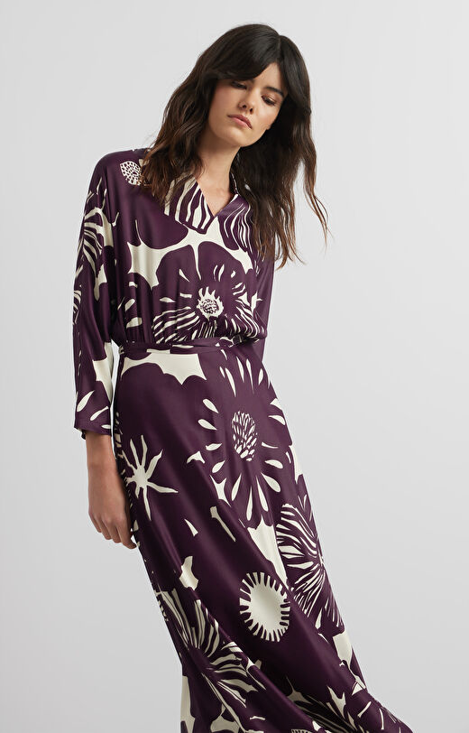 Wzorzysta sukienka midi