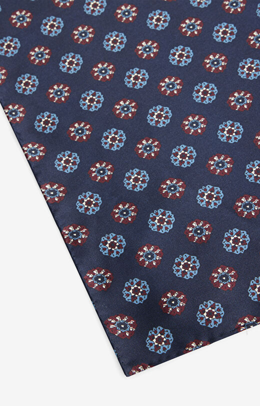 Jedwabna poszetka w geometrczny wzór