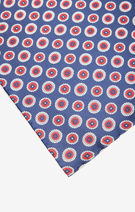 Jedwabna poszetka w kropki