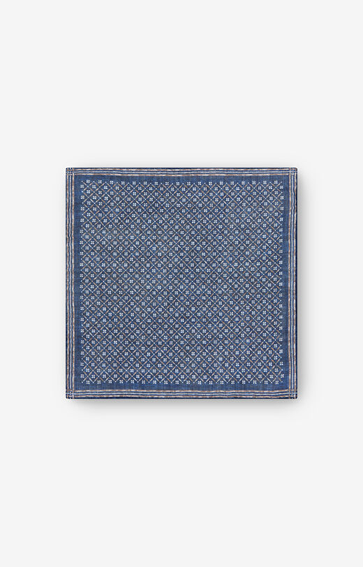 Wełniana poszetka w mikrowzór