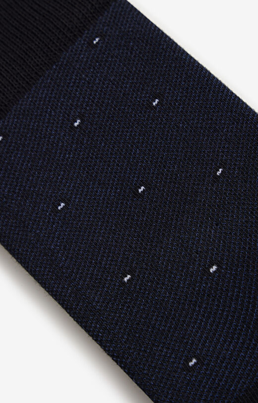 Długie skarpety w kropki