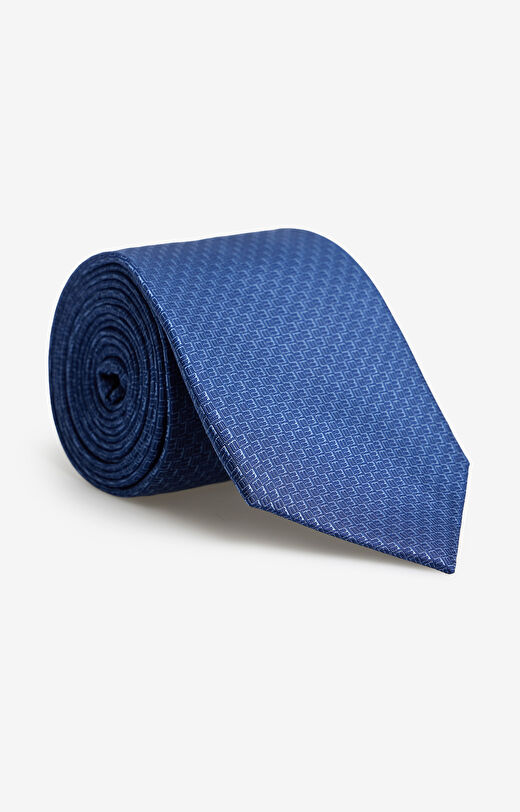 Jedwabny krawat w mikrowzór