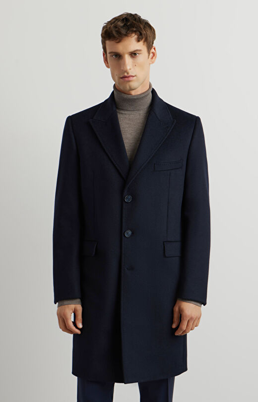 Płaszcz typu dyplomatka