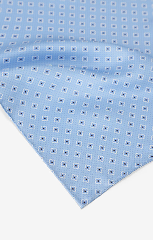 Jedwabna poszetka w geometryczny wzór