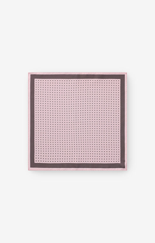 Jedwabna poszetka w geometryczny mikrowzór