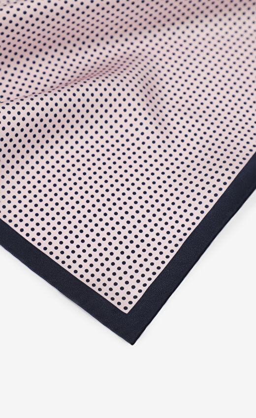 Jedwabna poszetka w kropki