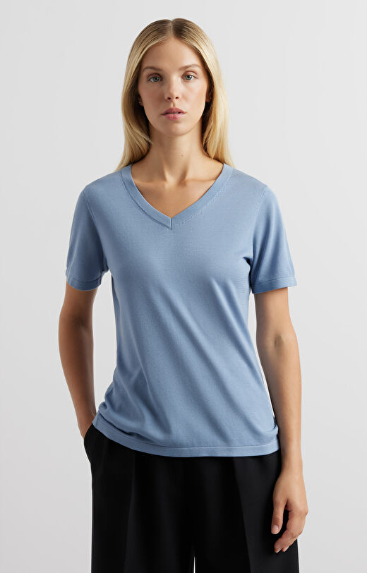 Swetrowy t-shirt v-neck