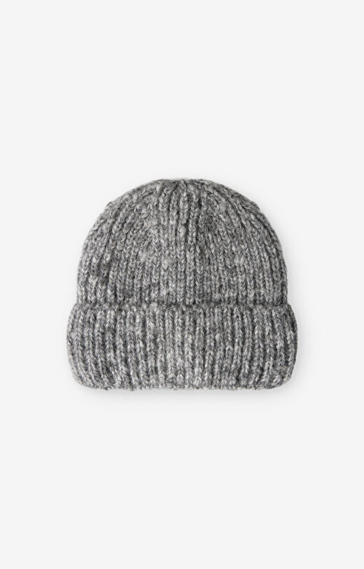 Czapka typu beanie