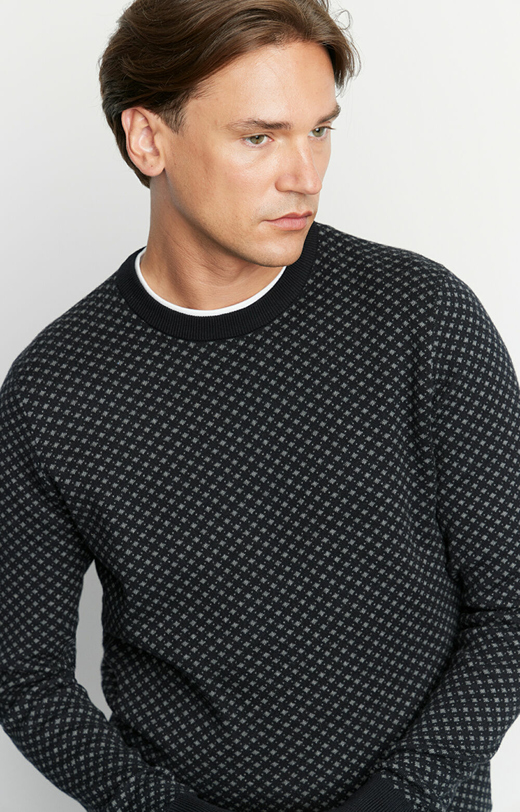 Sweter typu round-neck