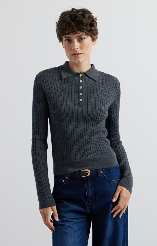 Sweter w ozdobny wzór