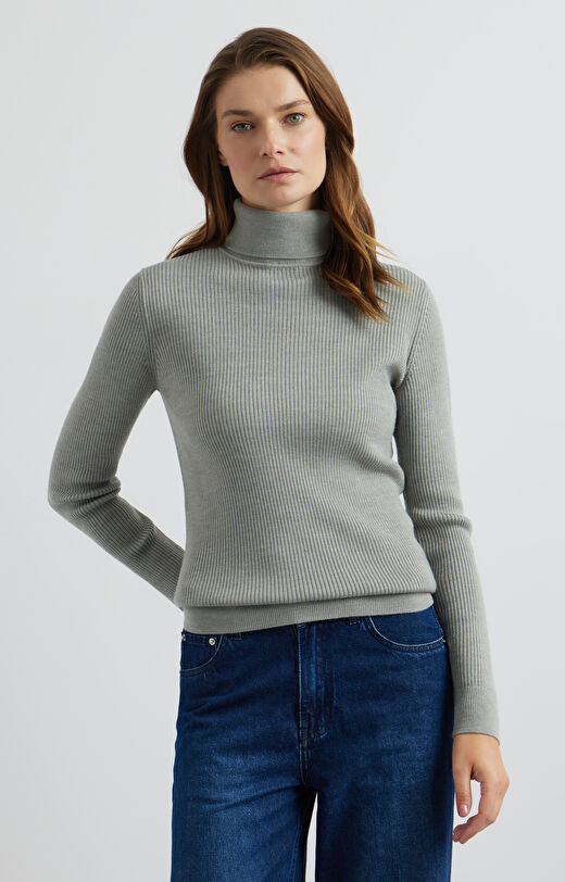 Golf z prążkowanej dzianiny