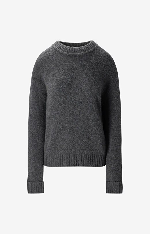 Sweter o luźnym kroju