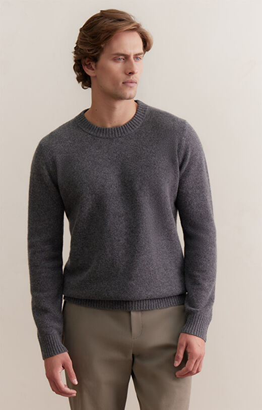 Sweter round neck