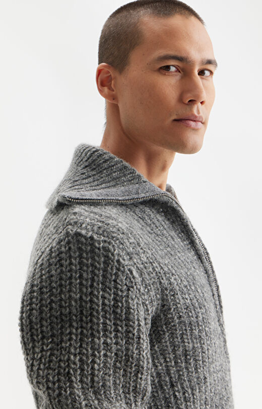 Wełniany sweter