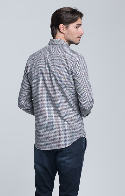 Dopasowana koszula w geometryczny wzór, kryty button-down