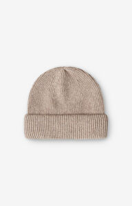 Czapka typu beanie