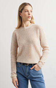 Sweter z lekkiej dzianiny