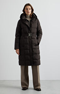 Puchowy pikowany płaszcz