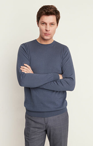Bawełniany sweter z dodatkiem jedwabiu