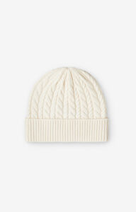 Czapka z warkoczowym splotem