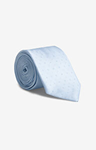 Jedwabny krawat w geometryczny wzór