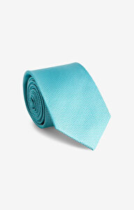 Jedwabny krawat w diagonalny wzór